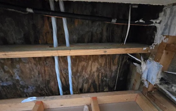 Downspout Failure Water Removal in Rockland, MA